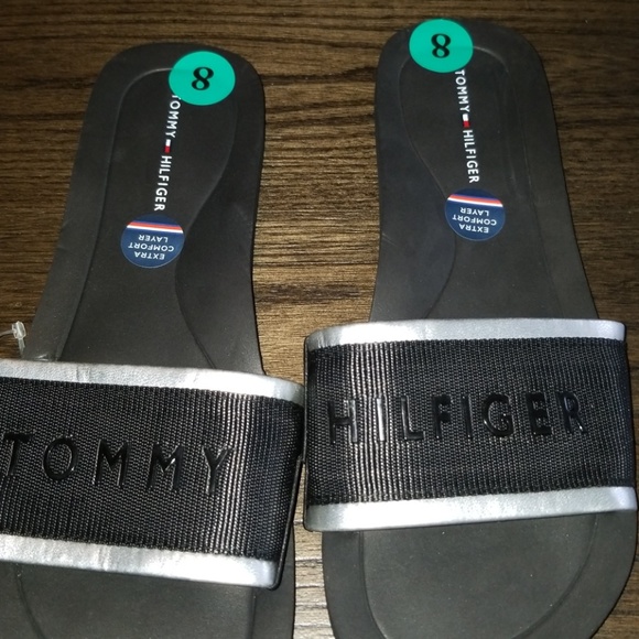 New Tommy Hilfiger Spell Out Slides - Picture 2 of 3